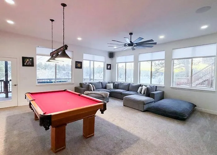 Casa vacanze 7br & Golf Course Retreat With Hot Tub