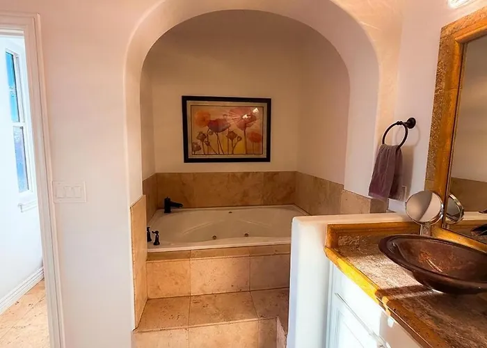 7br & Golf Course Retreat With Hot Tub Casa vacanze